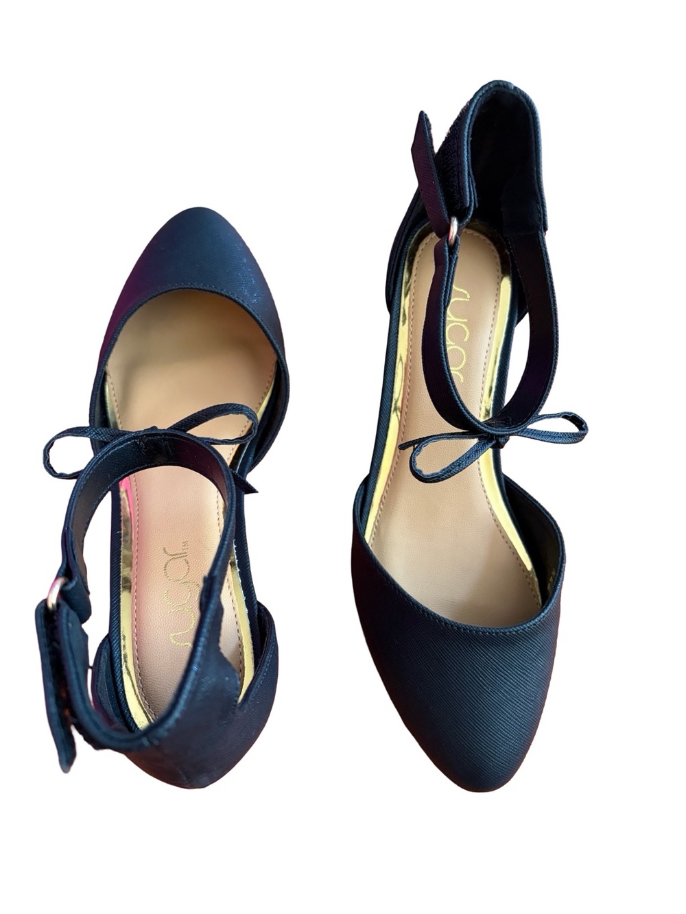 Closed toe dress heel